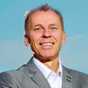 Prof. Dr. Stefan Bratzel